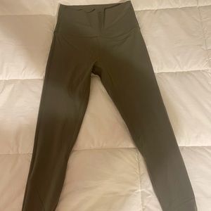 Paragon fitness cropped green leggings